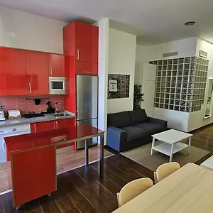  Apartamento Brand New Mlg Center!